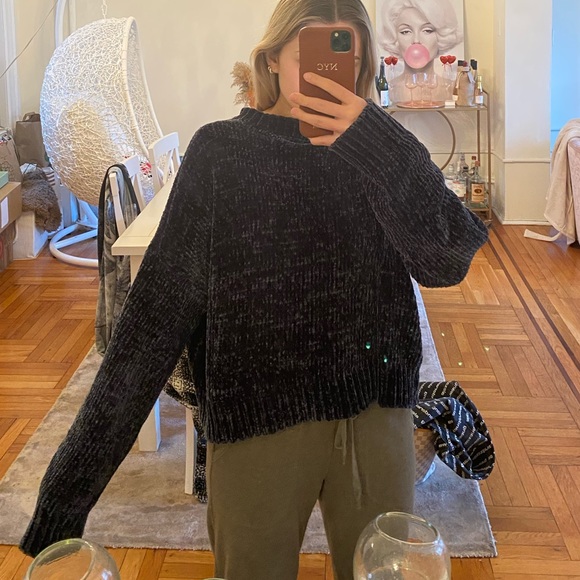 Sweaters - Navy cozy sweater